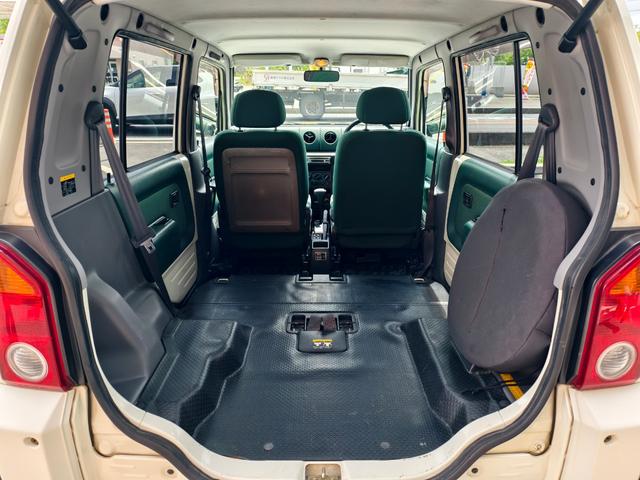 ネイキッド Ｇパッケージ　ワンオーナー　点検整備記録簿　ガレージ保管車　キーレス　パワーウインドウ　エアコン　エアバッグ　デュアルエアバック　パワステ（16枚目）