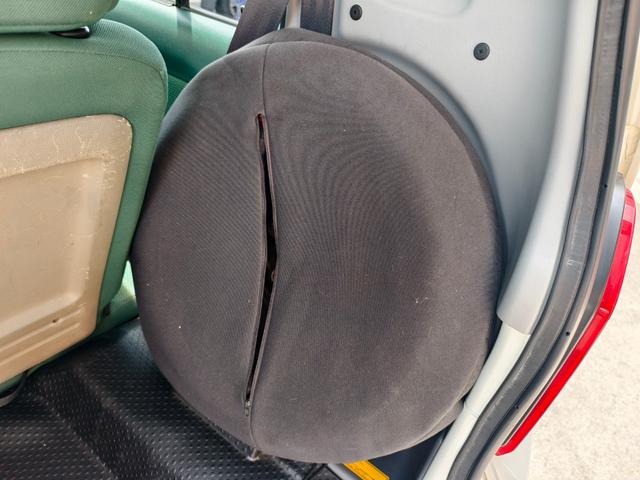 ネイキッド Ｇパッケージ　ワンオーナー　点検整備記録簿　ガレージ保管車　キーレス　パワーウインドウ　エアコン　エアバッグ　デュアルエアバック　パワステ（17枚目）