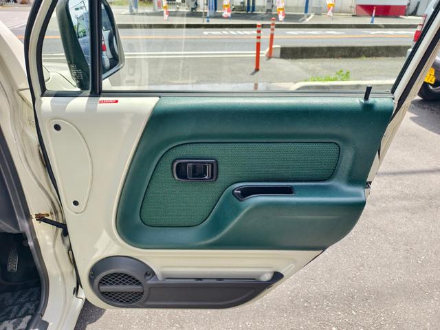 ネイキッド Ｇパッケージ　ワンオーナー　点検整備記録簿　ガレージ保管車　キーレス　パワーウインドウ　エアコン　エアバッグ　デュアルエアバック　パワステ（28枚目）