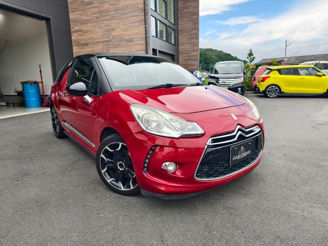 ＤＳ３ スポーツシック　６速マニュアル　オートクルーズコントロール　盗難防止システム　ＡＢＳ　ＡＵＴＯエアコン　パワーウィンドウ　エアバッグ　パワステ（3枚目）