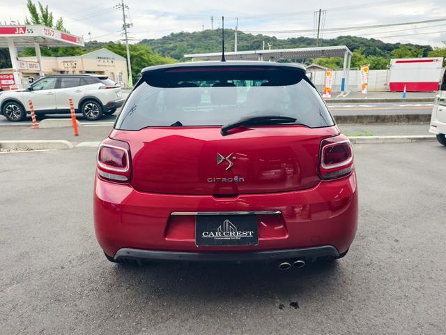 ＤＳ３ スポーツシック　６速マニュアル　オートクルーズコントロール　盗難防止システム　ＡＢＳ　ＡＵＴＯエアコン　パワーウィンドウ　エアバッグ　パワステ（7枚目）