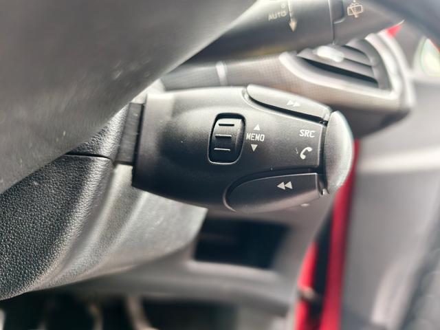 ＤＳ３ スポーツシック　６速マニュアル　オートクルーズコントロール　盗難防止システム　ＡＢＳ　ＡＵＴＯエアコン　パワーウィンドウ　エアバッグ　パワステ（23枚目）