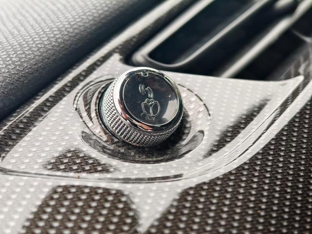 ＤＳ３ スポーツシック　６速マニュアル　オートクルーズコントロール　盗難防止システム　ＡＢＳ　ＡＵＴＯエアコン　パワーウィンドウ　エアバッグ　パワステ（25枚目）