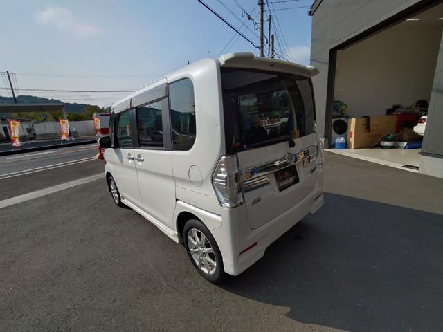 タント カスタムＸ　ｉ－ｓｔｏｐ　電動格納式ドアミラー　Ｂｌｕｅｔｏｏｔｈ対応　メモリーナビゲーション　盗難防止　助手席エアバッグ　両側スライド片側電動　インテリキー　サイドエアバッグ　ＬＥＤ　バックモニター　ナビ（8枚目）