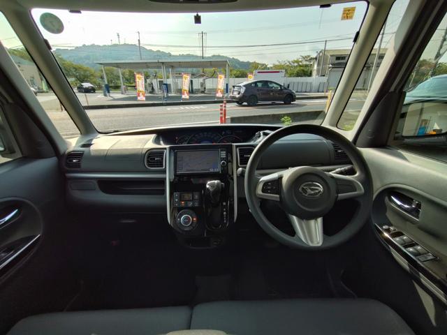 タント カスタムＸ　ｉ－ｓｔｏｐ　電動格納式ドアミラー　Ｂｌｕｅｔｏｏｔｈ対応　メモリーナビゲーション　盗難防止　助手席エアバッグ　両側スライド片側電動　インテリキー　サイドエアバッグ　ＬＥＤ　バックモニター　ナビ（9枚目）