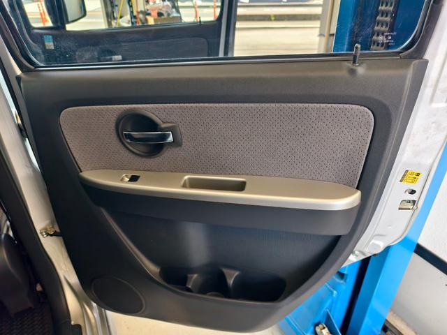 ワゴンＲ ＦＸ－Ｓリミテッド　スマートキーシステム　オートエアコン　エアバック　運転席助手席エアバック　パワーウィンド　ベンチシートフルフラット　キーレススタート　パワステ　衝突安全ボディ　ベンチシート　セキュリティー（27枚目）
