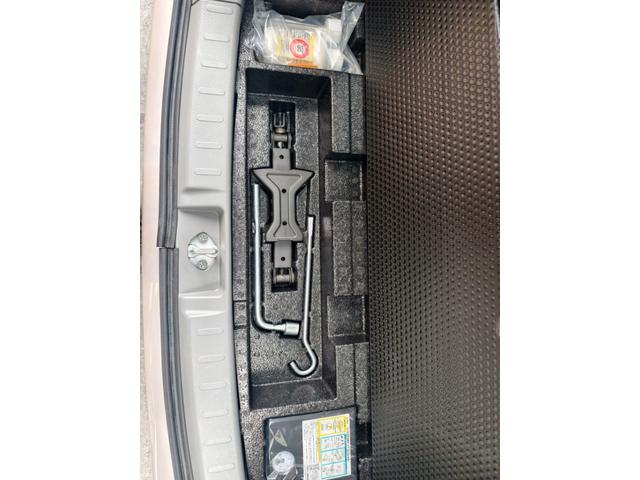ワゴンＲ ＦＸ　キーレスエントリーシステム　運転席助手席エアバック　イモビライザ　エアバック　パワステ　ベンチシートフルフラット　オ－トエアコン　衝撃安全ボディー　パワーウィンドゥ（16枚目）