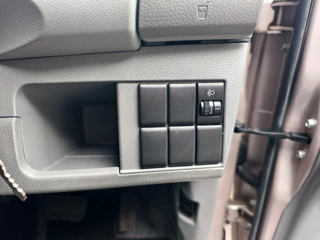 ワゴンＲ ＦＸ　キーレスエントリーシステム　運転席助手席エアバック　イモビライザ　エアバック　パワステ　ベンチシートフルフラット　オ－トエアコン　衝撃安全ボディー　パワーウィンドゥ（20枚目）