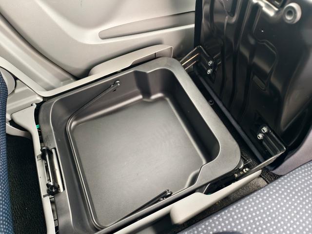 ワゴンＲ ＦＸ　キーレスエントリーシステム　運転席助手席エアバック　イモビライザ　エアバック　パワステ　ベンチシートフルフラット　オ－トエアコン　衝撃安全ボディー　パワーウィンドゥ（24枚目）