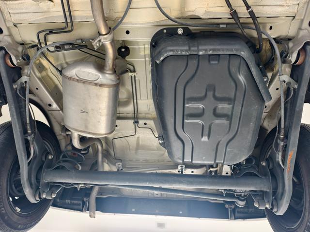 ワゴンＲ ＦＸ　キーレスエントリーシステム　運転席助手席エアバック　イモビライザ　エアバック　パワステ　ベンチシートフルフラット　オ－トエアコン　衝撃安全ボディー　パワーウィンドゥ（33枚目）