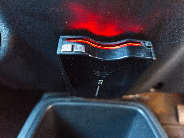 ミラージュ Ｅ　エアコン　パワステ　パワーウインドウ　運転席エアバッグ　助手席エアバッグ　ＡＢＳ　衝突安全ボディ　ナビ　ＥＴＣ　スペアタイヤ（22枚目）