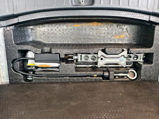 N-BOXカスタム モデューロX Gターボパッケージ メモリーナビ BTオーディオ 衝突被害軽減ブレーキ インテリキー オートクルーズ 両側自動ドア 地デジ ターボ アイドリングストップ ベンチシート ETC オートエアコン リアカメラ 横滑り防止(16枚目)