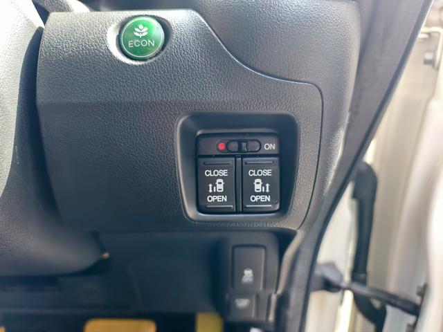 N-BOXカスタム モデューロX Gターボパッケージ メモリーナビ BTオーディオ 衝突被害軽減ブレーキ インテリキー オートクルーズ 両側自動ドア 地デジ ターボ アイドリングストップ ベンチシート ETC オートエアコン リアカメラ 横滑り防止(26枚目)