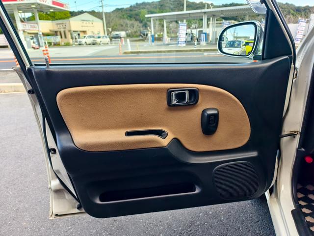 ミラジーノ ジーノ　タイミングベルト交換済み　ＥＴＣ　助手席エアバック　ＡＣ　エアーバッグ　ＰＷ　キーレス　パワステ　衝突安全ボディ　ウッド内装　レザーシート（32枚目）