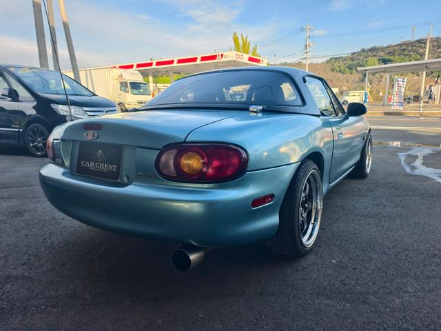 ロードスター ＳＰ　ハードトップ　ワークマイスターＡＷ　トラストマフラー　車高調　ＥＴＣ　キーレス　ＡＢＳ　パワステ　エアコン　衝突安全ボディ　エアバッグ　パワーウィンドー　Ｗエアバック（8枚目）