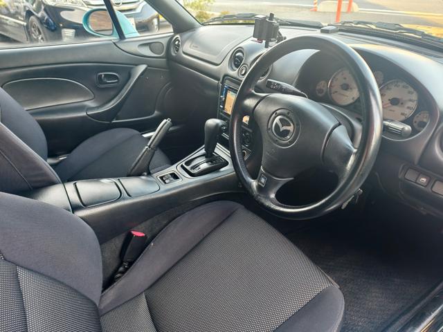 ロードスター ＳＰ　ハードトップ　ワークマイスターＡＷ　トラストマフラー　車高調　ＥＴＣ　キーレス　ＡＢＳ　パワステ　エアコン　衝突安全ボディ　エアバッグ　パワーウィンドー　Ｗエアバック（10枚目）