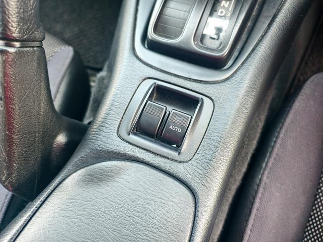 ロードスター ＳＰ　ハードトップ　ワークマイスターＡＷ　トラストマフラー　車高調　ＥＴＣ　キーレス　ＡＢＳ　パワステ　エアコン　衝突安全ボディ　エアバッグ　パワーウィンドー　Ｗエアバック（19枚目）