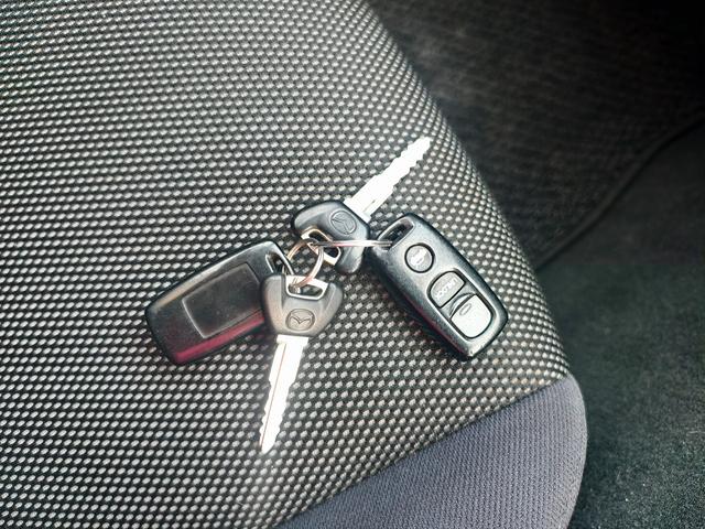 ロードスター ＳＰ　ハードトップ　ワークマイスターＡＷ　トラストマフラー　車高調　ＥＴＣ　キーレス　ＡＢＳ　パワステ　エアコン　衝突安全ボディ　エアバッグ　パワーウィンドー　Ｗエアバック（28枚目）