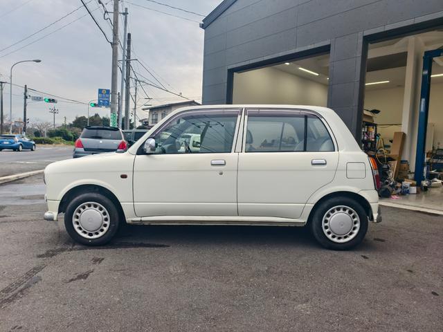 ミラジーノ ジーノ　メモリアルエディション　タイミングベルト交換済み　ウッド内装　パワーウインドウ　運転席エアバッグ　エアコン　パワステ　衝突安全ボディ　助手席エアバッグ（5枚目）