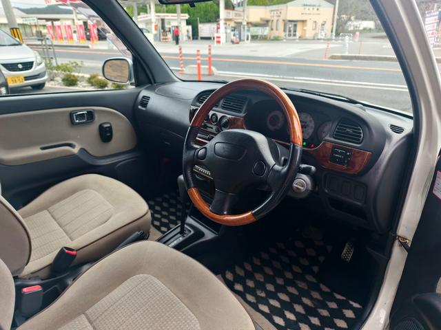 ミラジーノ ジーノ　メモリアルエディション　タイミングベルト交換済み　ウッド内装　パワーウインドウ　運転席エアバッグ　エアコン　パワステ　衝突安全ボディ　助手席エアバッグ（10枚目）