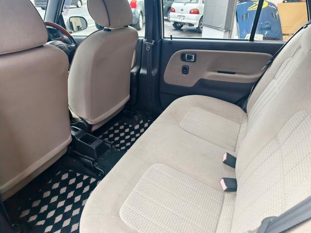 ミラジーノ ジーノ　メモリアルエディション　タイミングベルト交換済み　ウッド内装　パワーウインドウ　運転席エアバッグ　エアコン　パワステ　衝突安全ボディ　助手席エアバッグ（16枚目）
