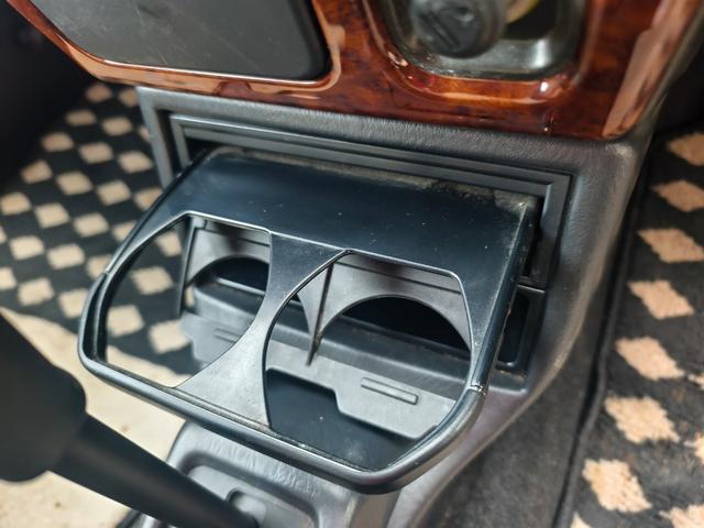 ミラジーノ ジーノ　メモリアルエディション　タイミングベルト交換済み　ウッド内装　パワーウインドウ　運転席エアバッグ　エアコン　パワステ　衝突安全ボディ　助手席エアバッグ（27枚目）