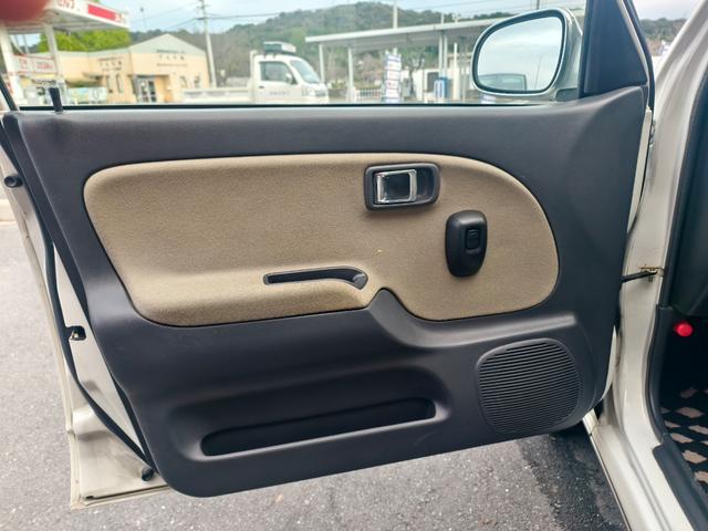 ミラジーノ ジーノ　メモリアルエディション　タイミングベルト交換済み　ウッド内装　パワーウインドウ　運転席エアバッグ　エアコン　パワステ　衝突安全ボディ　助手席エアバッグ（34枚目）