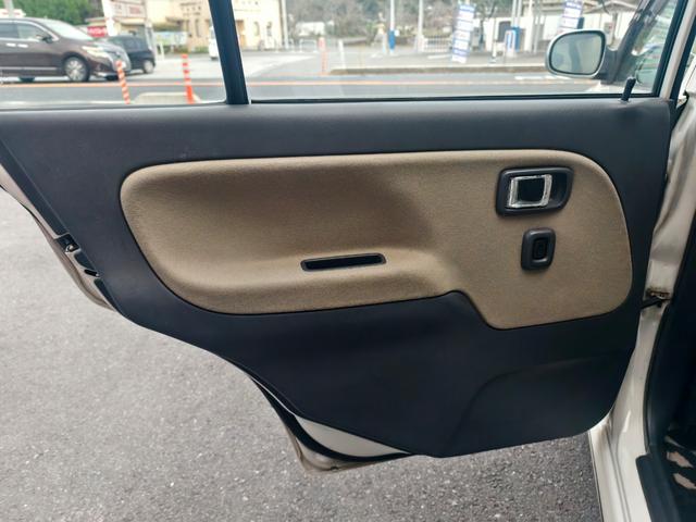 ミラジーノ ジーノ　メモリアルエディション　タイミングベルト交換済み　ウッド内装　パワーウインドウ　運転席エアバッグ　エアコン　パワステ　衝突安全ボディ　助手席エアバッグ（36枚目）