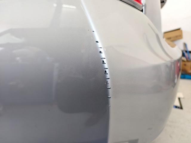 プリウス Ｓ　アイドリングストップ搭載　格納ミラー　Ｂモニタ－　ＡＵＴＯライト　インテリキー　ＨＤＤナビゲーション　デュアルエアバック　エアＢ　イモビライザー　ナビＴＶ　ＡＵＴＯエアコン　横スベリ防止　ＥＴＣ装備（45枚目）