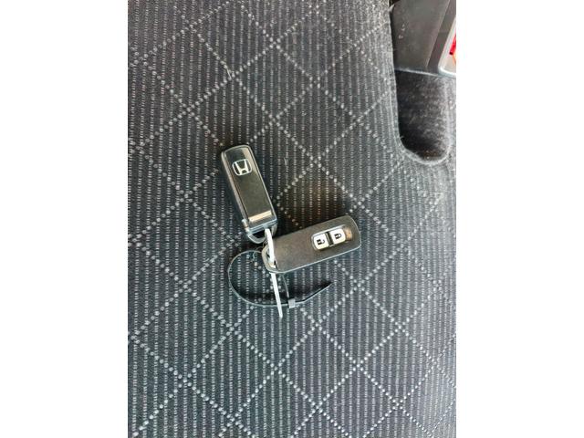 Ｎ－ＯＮＥ プレミアム　電動格納ドアミラー　運転席エアバック　イモビライザー　ＵＳＢ接続　ＥＴＣ装備　バックモニター　助手席エアバック　パワーステ　衝突安全ボディ　フルオートエアコン　スマ－トキ－　キーレス　ナビ　ＡＢＳ（29枚目）