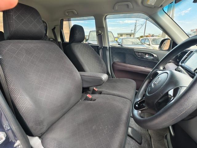 Ｎ－ＯＮＥ プレミアム　ツアラー　ブルートゥースオーディオ　Ｒカメ　ベンチＳ　地デジ　ドライブレコーダ　Ｗエアバック　ＥＴＣ車載器　スマ－トキ－　ＶＳＡ　ＡＡＣ　キーレス　ターボ　ナビＴＶ　盗難防止装置　エアバック　パワステ　ＵＳＢ（11枚目）