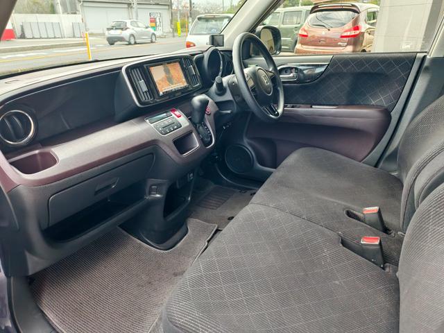 Ｎ－ＯＮＥ プレミアム　ツアラー　ブルートゥースオーディオ　Ｒカメ　ベンチＳ　地デジ　ドライブレコーダ　Ｗエアバック　ＥＴＣ車載器　スマ－トキ－　ＶＳＡ　ＡＡＣ　キーレス　ターボ　ナビＴＶ　盗難防止装置　エアバック　パワステ　ＵＳＢ（12枚目）