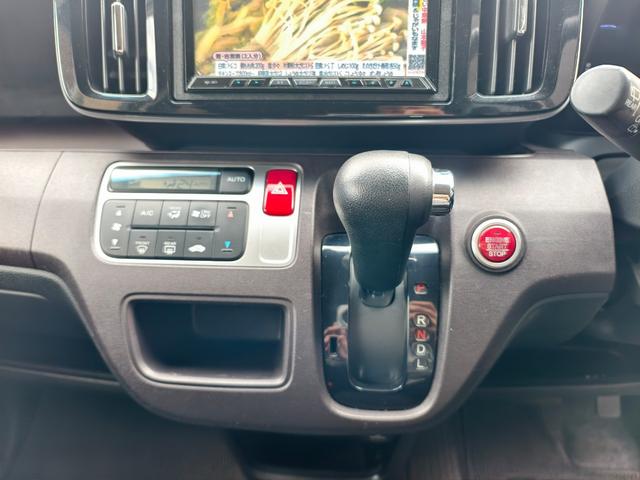 Ｎ－ＯＮＥ プレミアム　ツアラー　ブルートゥースオーディオ　Ｒカメ　ベンチＳ　地デジ　ドライブレコーダ　Ｗエアバック　ＥＴＣ車載器　スマ－トキ－　ＶＳＡ　ＡＡＣ　キーレス　ターボ　ナビＴＶ　盗難防止装置　エアバック　パワステ　ＵＳＢ（27枚目）