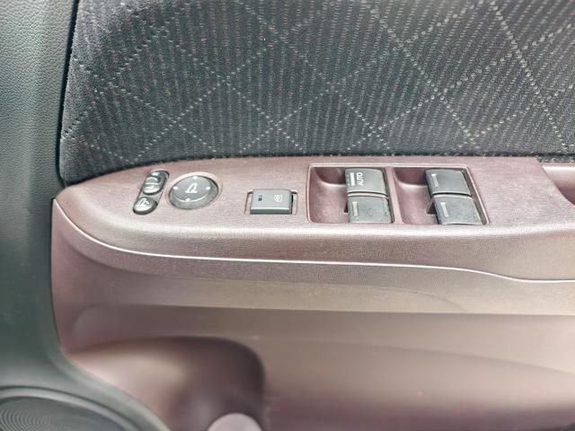 Ｎ－ＯＮＥ プレミアム　ツアラー　ブルートゥースオーディオ　Ｒカメ　ベンチＳ　地デジ　ドライブレコーダ　Ｗエアバック　ＥＴＣ車載器　スマ－トキ－　ＶＳＡ　ＡＡＣ　キーレス　ターボ　ナビＴＶ　盗難防止装置　エアバック　パワステ　ＵＳＢ（31枚目）