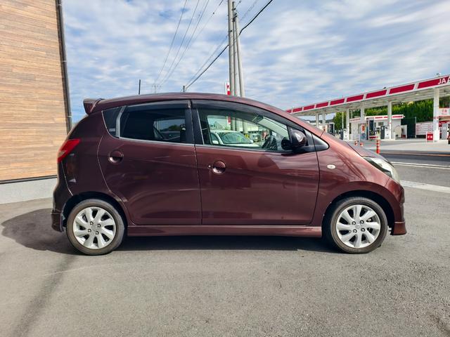 セルボ ＧリミテッドＩＩ　キーフリーシステム　パワーウインドウ　運転席エアバッグ　スマキー　盗難警報装置　電格ミラー　衝突安全ボディ　パワーステアリング　エアコン　ダブルエアバック（4枚目）