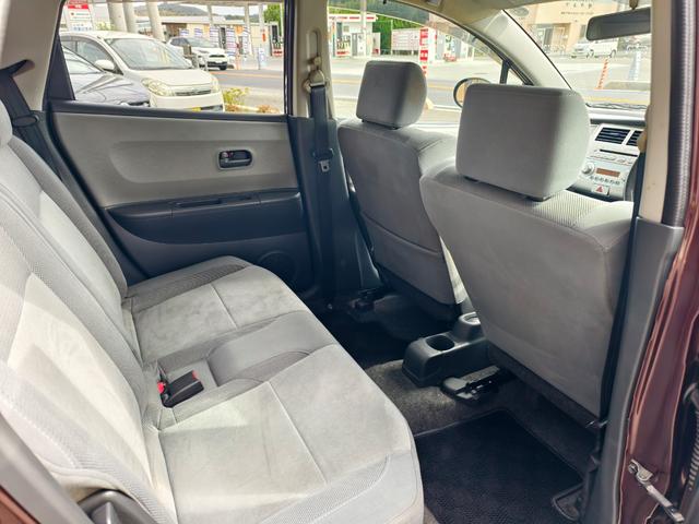 セルボ ＧリミテッドＩＩ　キーフリーシステム　パワーウインドウ　運転席エアバッグ　スマキー　盗難警報装置　電格ミラー　衝突安全ボディ　パワーステアリング　エアコン　ダブルエアバック（14枚目）