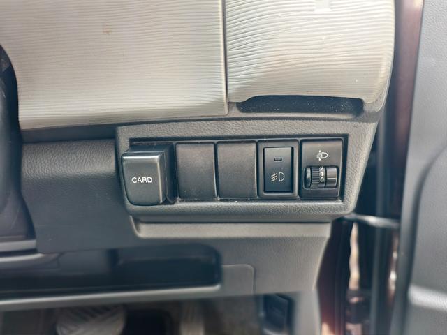 セルボ ＧリミテッドＩＩ　キーフリーシステム　パワーウインドウ　運転席エアバッグ　スマキー　盗難警報装置　電格ミラー　衝突安全ボディ　パワーステアリング　エアコン　ダブルエアバック（27枚目）