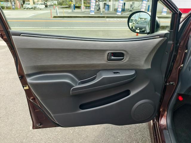 セルボ ＧリミテッドＩＩ　キーフリーシステム　パワーウインドウ　運転席エアバッグ　スマキー　盗難警報装置　電格ミラー　衝突安全ボディ　パワーステアリング　エアコン　ダブルエアバック（32枚目）