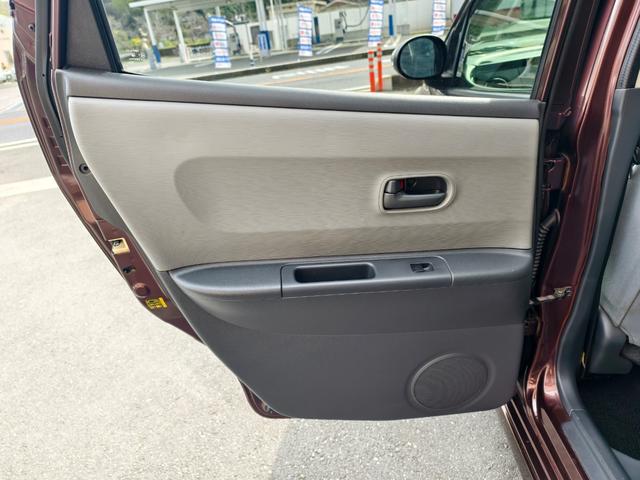 セルボ ＧリミテッドＩＩ　キーフリーシステム　パワーウインドウ　運転席エアバッグ　スマキー　盗難警報装置　電格ミラー　衝突安全ボディ　パワーステアリング　エアコン　ダブルエアバック（34枚目）