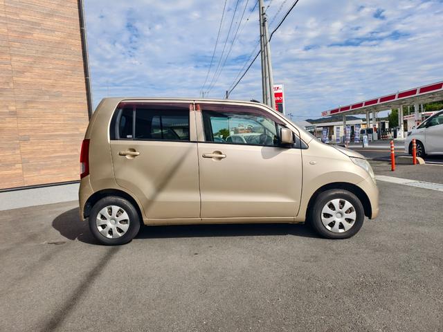 ＡＺワゴン ＸＧ　セキュリティー　電格ドアミラー　ベンチシートフルフラット　ダブルエアバッグ　キーレス付　運転席エアバッグ　ＰＳ　ＡＣ　衝突安全ボディ　パワーウィンド（4枚目）