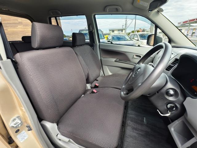 ＡＺワゴン ＸＧ　セキュリティー　電格ドアミラー　ベンチシートフルフラット　ダブルエアバッグ　キーレス付　運転席エアバッグ　ＰＳ　ＡＣ　衝突安全ボディ　パワーウィンド（11枚目）