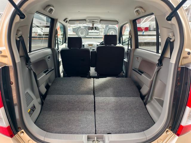 ＡＺワゴン ＸＧ　セキュリティー　電格ドアミラー　ベンチシートフルフラット　ダブルエアバッグ　キーレス付　運転席エアバッグ　ＰＳ　ＡＣ　衝突安全ボディ　パワーウィンド（19枚目）
