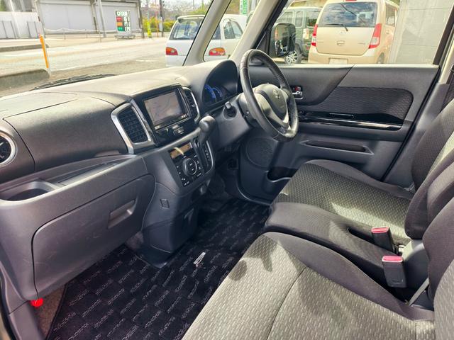 スペーシアカスタム ＴＳ　アイドルストップ　ＢＴ接続　フルセグ地デジ　Ｒカメラ　フルオートエアコン　フルフラットシート　ターボ車　盗難防止装置　ＡＵＴＯライト　ナビＴＶ　スマートキ－　パワーウインドウ　ＳＲＳ　ＥＴＣ　ＵＳＢ（14枚目）