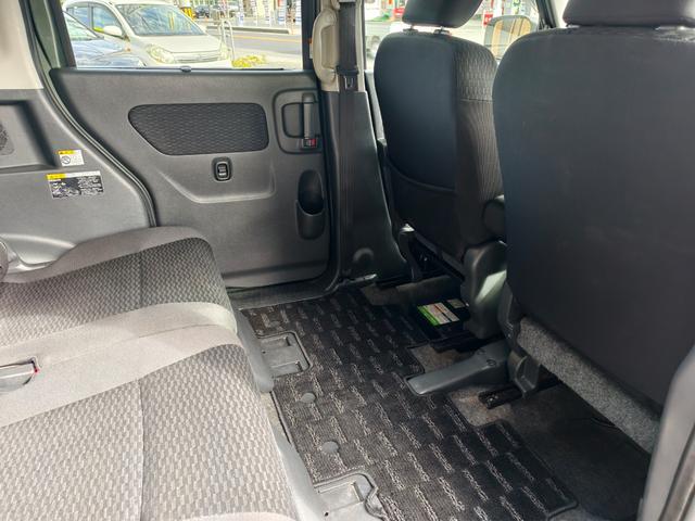 スペーシアカスタム ＴＳ　アイドルストップ　ＢＴ接続　フルセグ地デジ　Ｒカメラ　フルオートエアコン　フルフラットシート　ターボ車　盗難防止装置　ＡＵＴＯライト　ナビＴＶ　スマートキ－　パワーウインドウ　ＳＲＳ　ＥＴＣ　ＵＳＢ（16枚目）