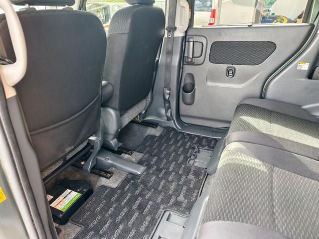 スペーシアカスタム ＴＳ　アイドルストップ　ＢＴ接続　フルセグ地デジ　Ｒカメラ　フルオートエアコン　フルフラットシート　ターボ車　盗難防止装置　ＡＵＴＯライト　ナビＴＶ　スマートキ－　パワーウインドウ　ＳＲＳ　ＥＴＣ　ＵＳＢ（18枚目）