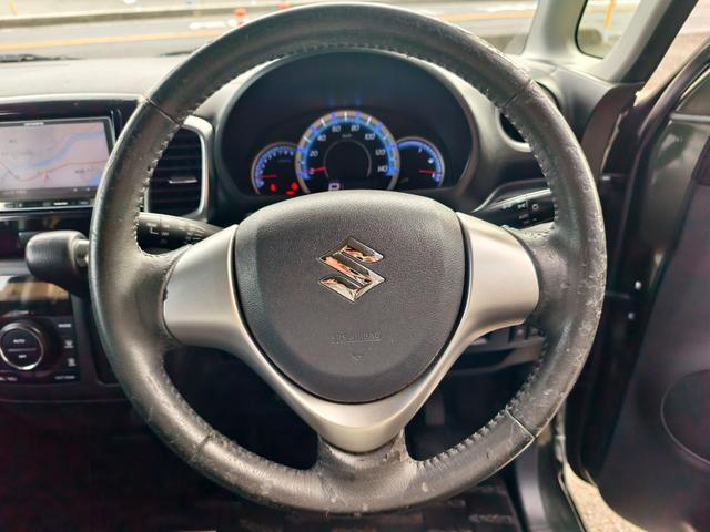 スペーシアカスタム ＴＳ　アイドルストップ　ＢＴ接続　フルセグ地デジ　Ｒカメラ　フルオートエアコン　フルフラットシート　ターボ車　盗難防止装置　ＡＵＴＯライト　ナビＴＶ　スマートキ－　パワーウインドウ　ＳＲＳ　ＥＴＣ　ＵＳＢ（24枚目）