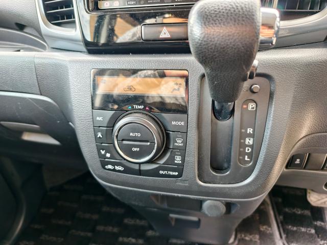 スペーシアカスタム ＴＳ　アイドルストップ　ＢＴ接続　フルセグ地デジ　Ｒカメラ　フルオートエアコン　フルフラットシート　ターボ車　盗難防止装置　ＡＵＴＯライト　ナビＴＶ　スマートキ－　パワーウインドウ　ＳＲＳ　ＥＴＣ　ＵＳＢ（28枚目）