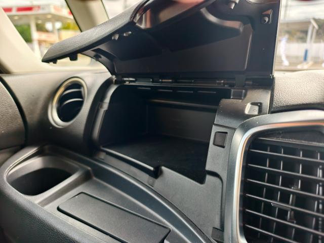 スペーシアカスタム ＴＳ　アイドルストップ　ＢＴ接続　フルセグ地デジ　Ｒカメラ　フルオートエアコン　フルフラットシート　ターボ車　盗難防止装置　ＡＵＴＯライト　ナビＴＶ　スマートキ－　パワーウインドウ　ＳＲＳ　ＥＴＣ　ＵＳＢ（36枚目）