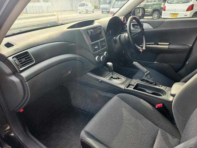 インプレッサ Ｓ－ＧＴ　スポーツパッケージ　タイミングベルト交換済み　社外マフラー　車高調　ＡＤＶＡＮホイール　追加メーター　レカロシート　ローダウン　クルコン　オートエアコン　ＥＴＣ　電動格納ミラー　ＡＢＳ　盗難防止システム　衝突安全ボディ（14枚目）