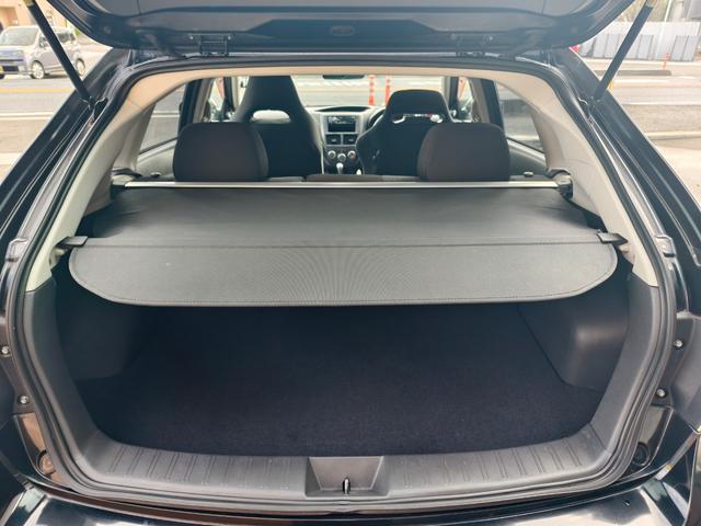 インプレッサ Ｓ－ＧＴ　スポーツパッケージ　タイミングベルト交換済み　社外マフラー　車高調　ＡＤＶＡＮホイール　追加メーター　レカロシート　ローダウン　クルコン　オートエアコン　ＥＴＣ　電動格納ミラー　ＡＢＳ　盗難防止システム　衝突安全ボディ（20枚目）